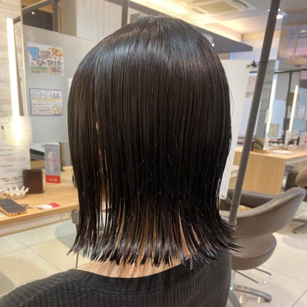 シースルー切りっぱなしボブ
