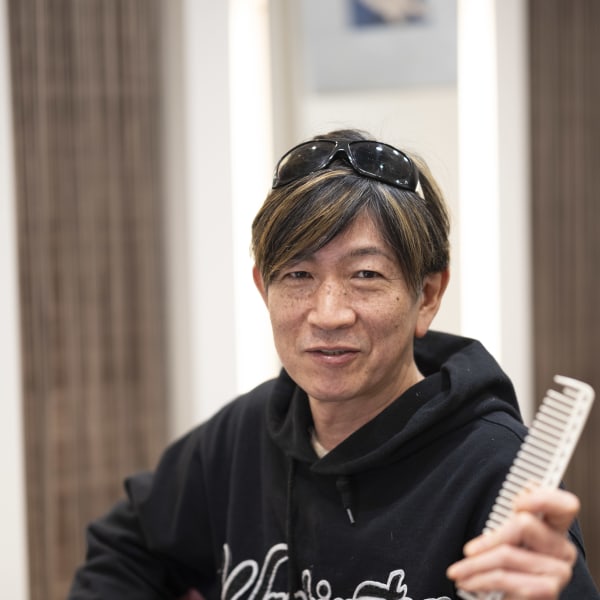 Hair Make-Up ARIA【ヘア メイクアップ アリア】のスタッフ紹介。堀川 健司