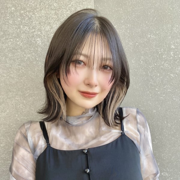 韓国風レイヤー切りっぱなしボブインナーカラー ウルフ 前髪|Reve by Lond