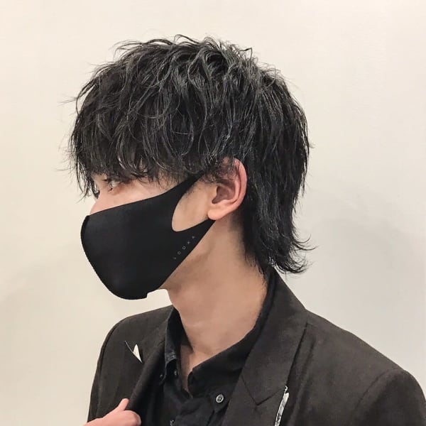 黒髪ショートマッシュウルフ