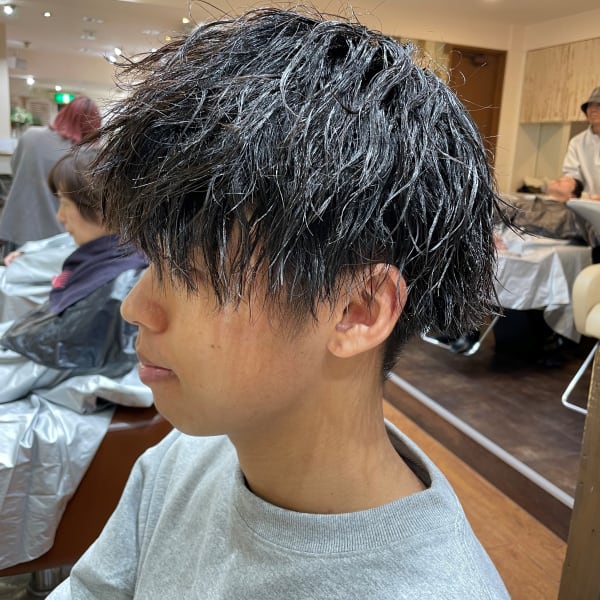 緩めのツイストスパイラルパーマ|HAIR BRAND Link 【リンク】トアロード店