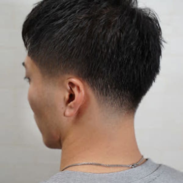 テーパーフェードスタイル|@110 BARBER SHOP 博多店