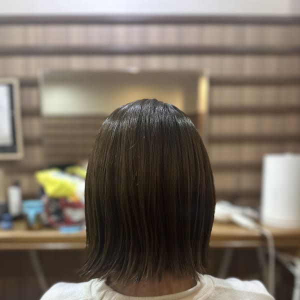 寒色系オリーブカラー