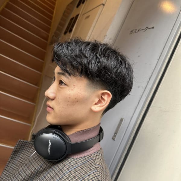 センターパートニュアンスパーマ