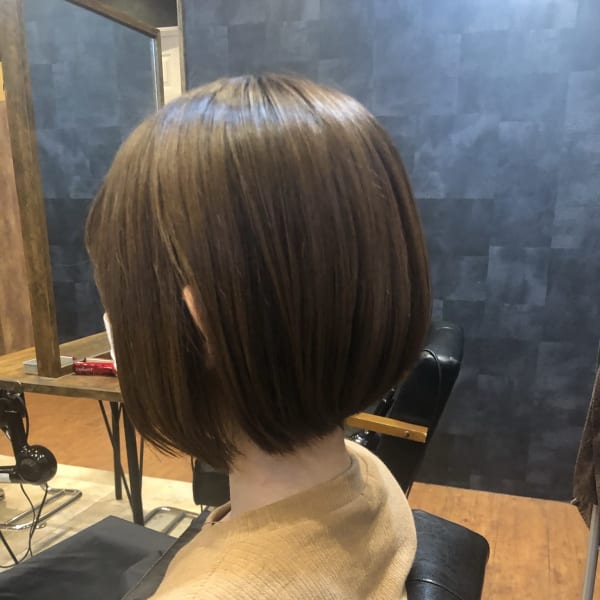 ★好印象★ブラウン前下がりショートボブ