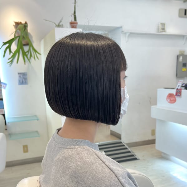 ナチュラルな前下がりボブ♪