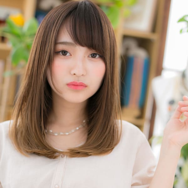 外国人風ダブルカラー大人かわいいハイライト アッシュオリーブ