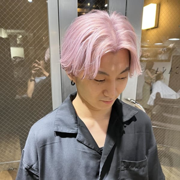 切りっぱなしボブ　ピンクベージュ　ミルクティーベージュ