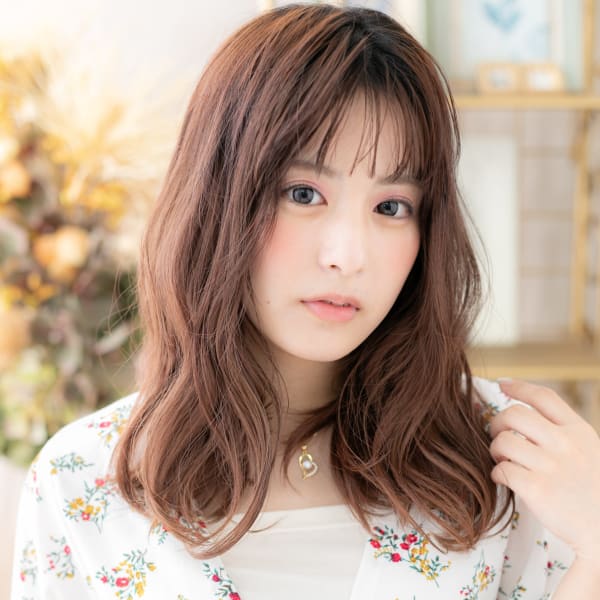 波巻きウェーブ韓国風ゆるふわエアリーミディ ミルクティピンク