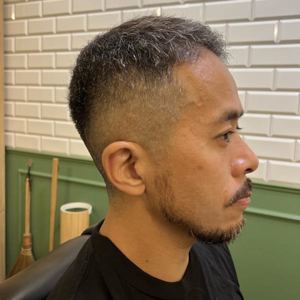 フェードショートスタイル<理容室>