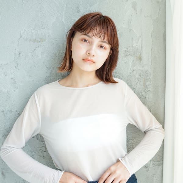 切りっぱなし×外ハネ|charites fam