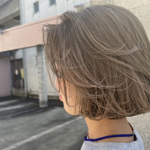 チェスナットベージュボブヘア