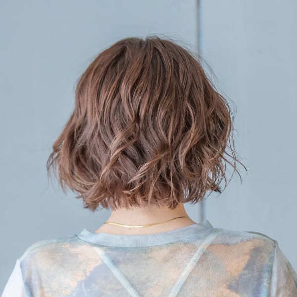 大人可愛いふわふわボブ|hairs加古川平野店