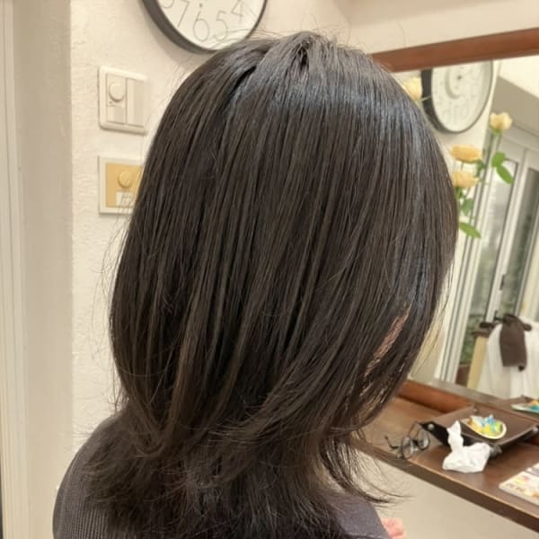 簡単スタイリング/艶髪/レイヤー|ATHLETES