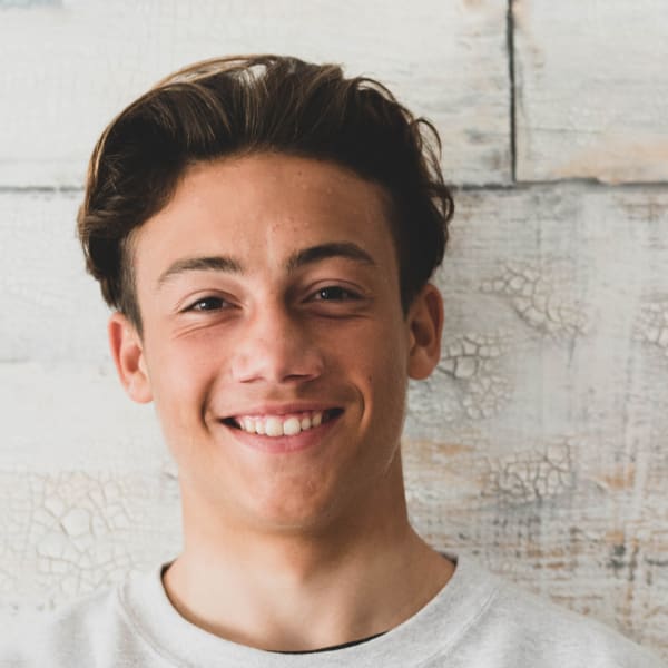 ビジネス/メンズカット/30代40代50代/ヘッドスパ/赤羽|OHI 赤羽店