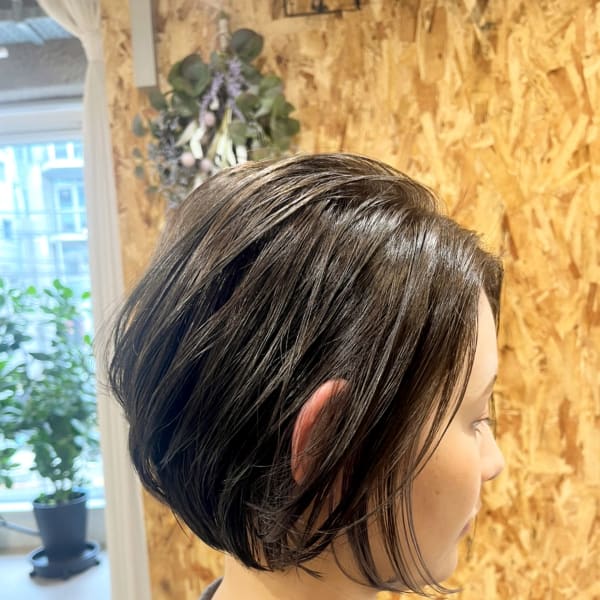 『20代30代オススメ♪』丸みかわいいショートボブ|Vanguard早稲田