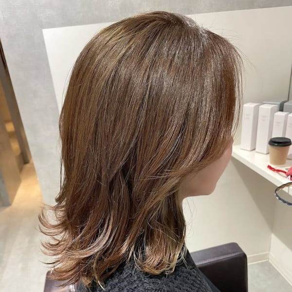 白髪染めの配合を最小限に抑えて白髪ぼかし☆明るめアッシュ