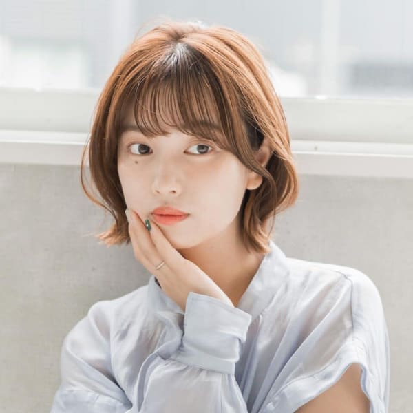 大人かわいいくびれショート