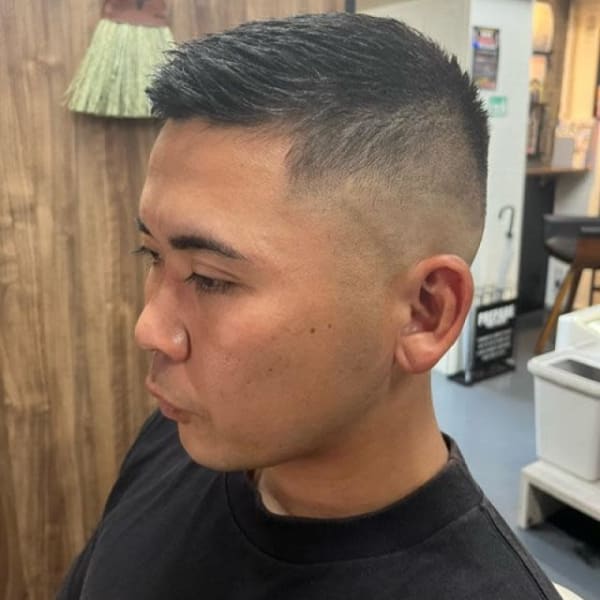 スキンフェードスタイル|KINGMAN BARBER田町