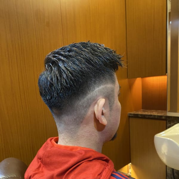 ラインアート スキンフェード