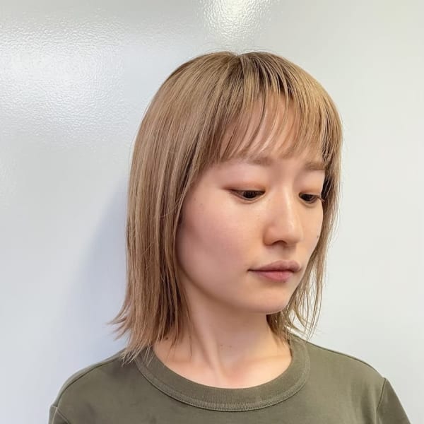 シースルーシャギーボブ