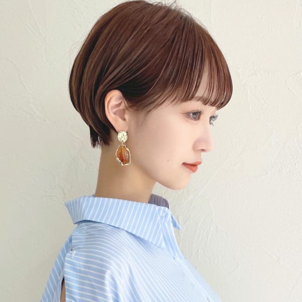 ショートボブ髪型30代40代前髪あり前髪なし面長h106