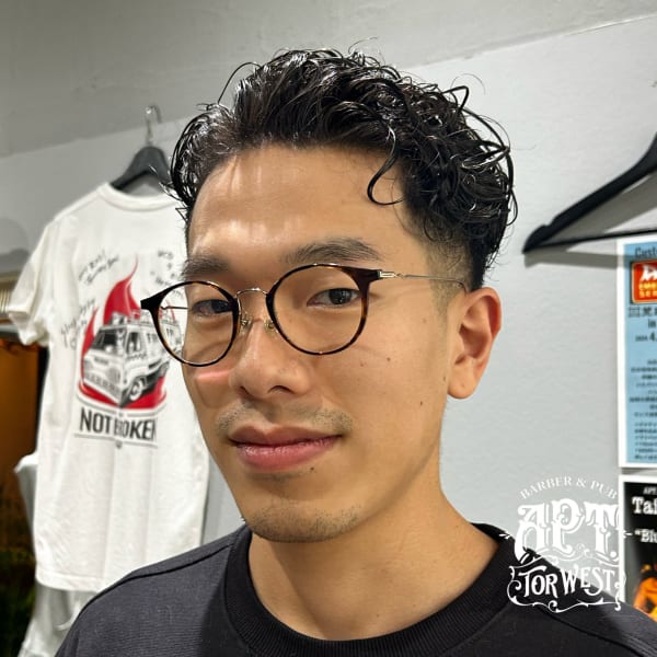 taper fade & perm|APT. TOR WEST