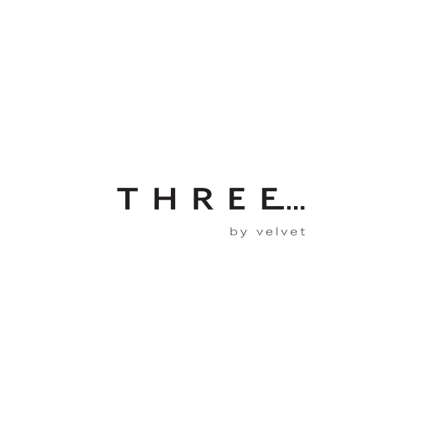 THREE...by velvet【スリーバイベルベット】のスタッフ紹介。Mana