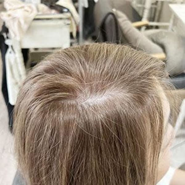 【ヘアジュレドゥ 松田】透明感のある白髪ぼかし