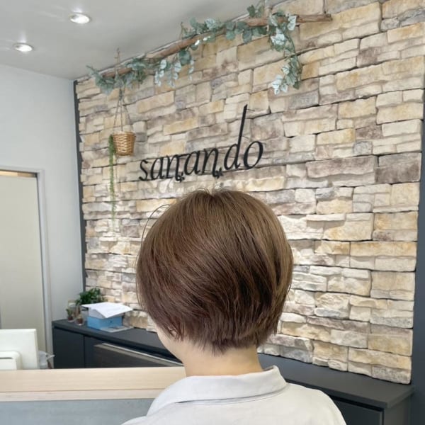 ショートボブ×ミルクティーベージュ|KENJE sanando