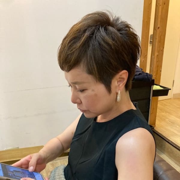 お客様髪質改善データ1266(女性の柔らかい刈り上げ)