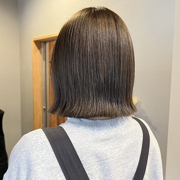 bob×オリーブグレージュ