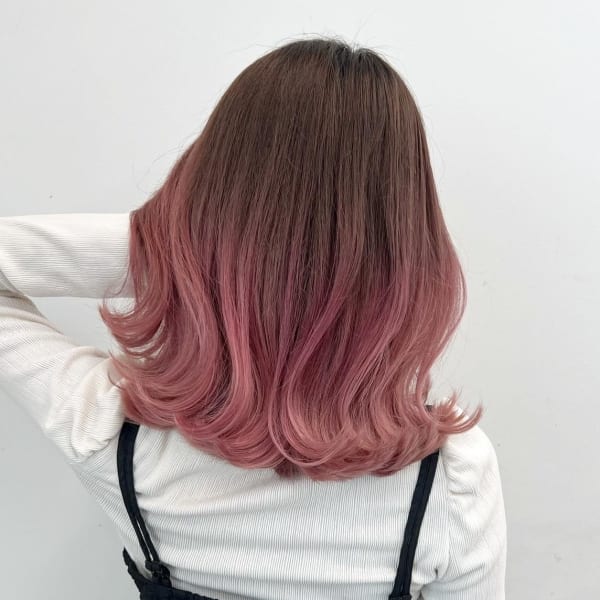 ピンクアッシュハイグラデーション