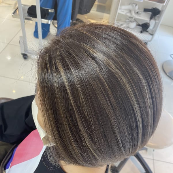 白髪ぼかしハイライト☆大人デザイン|clam. at loRe