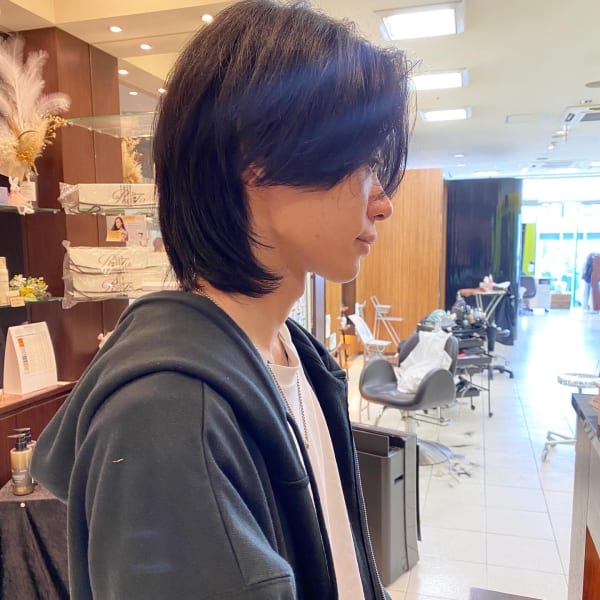 黒髪 韓国風前下がり ウルフカット