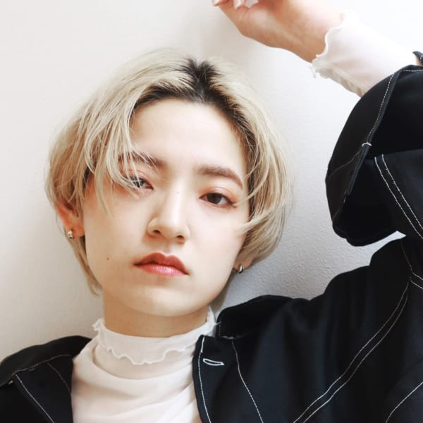 センターパートでハンサムなショートに|La Sente 居留地 Aujua認定サロン