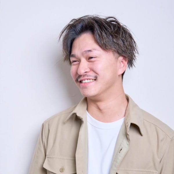 中西 竜哉|divine 船橋店【メンズカット&白髪ぼかし】