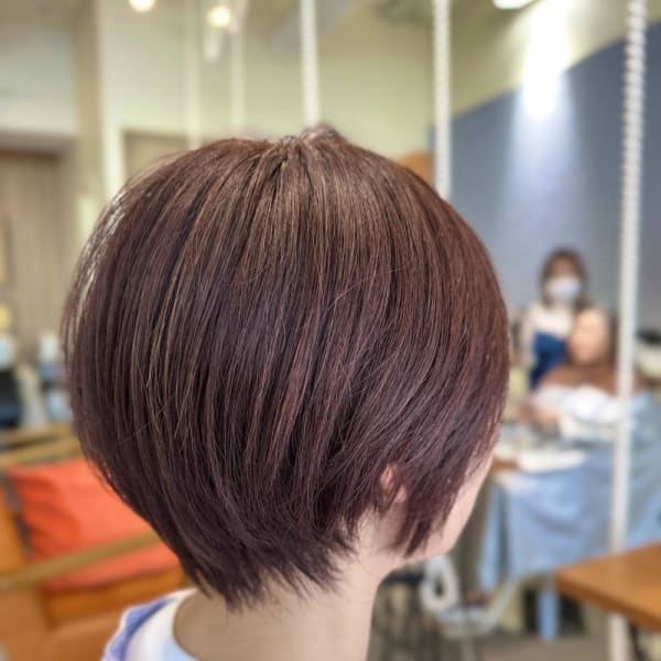 ショートボブ