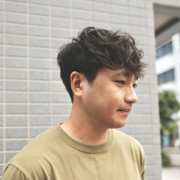 メンズスペインカールツーブロック刈り上げ