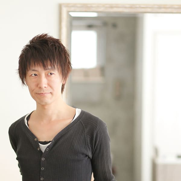 DIAPRURE【ディアプルール】のスタッフ紹介。三輪 学