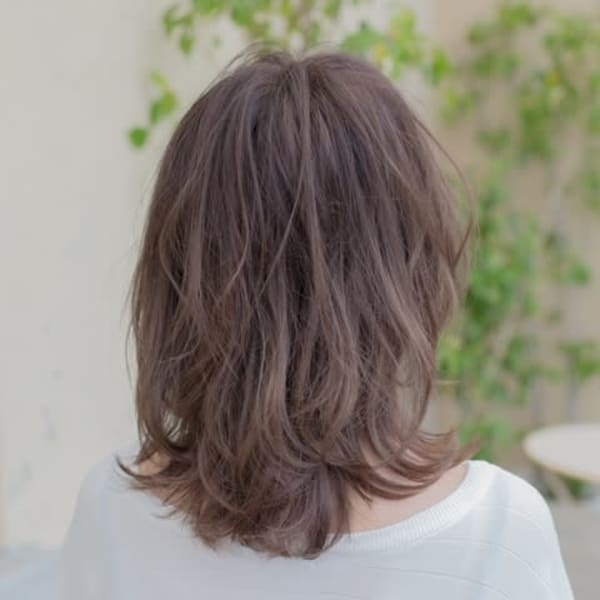 くせ毛風ラフカール透け感ミディアムウルフ|hair garden Rold