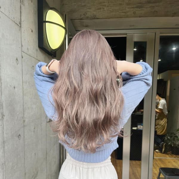 ミルクティーベージュ　グレージュ　ピンクベージュ　ピンク