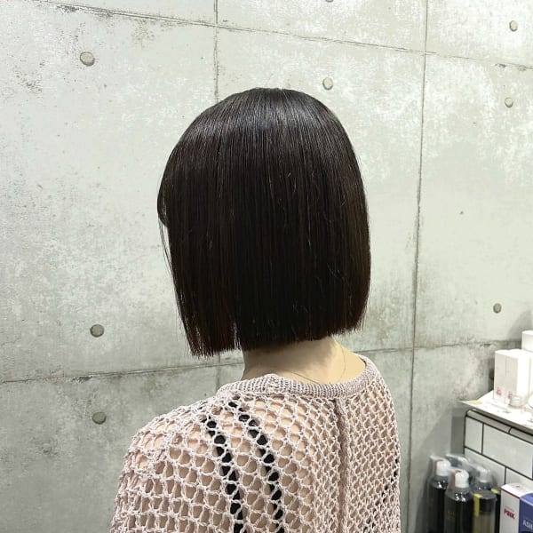 前下がり　ぱつっとボブ