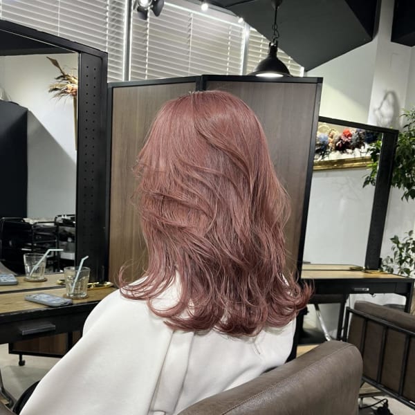 ミルクティーベージュ　グレージュ　ピンクベージュ　ピンク