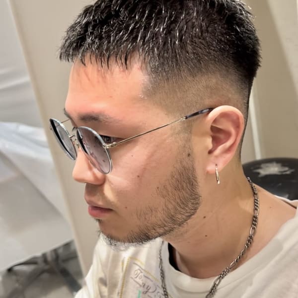 フェード　ボウズ　おしゃれ　スキンフェード　刈り上げ　短髪