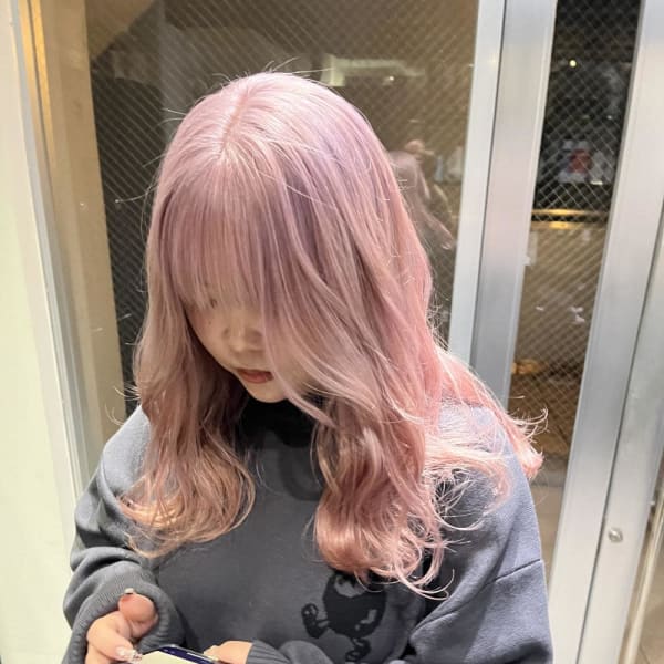 ミルクティーベージュ　グレージュ　ピンクベージュ　ピンク