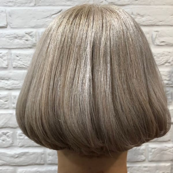 ボブ/白髪ぼかし/グレーカラー