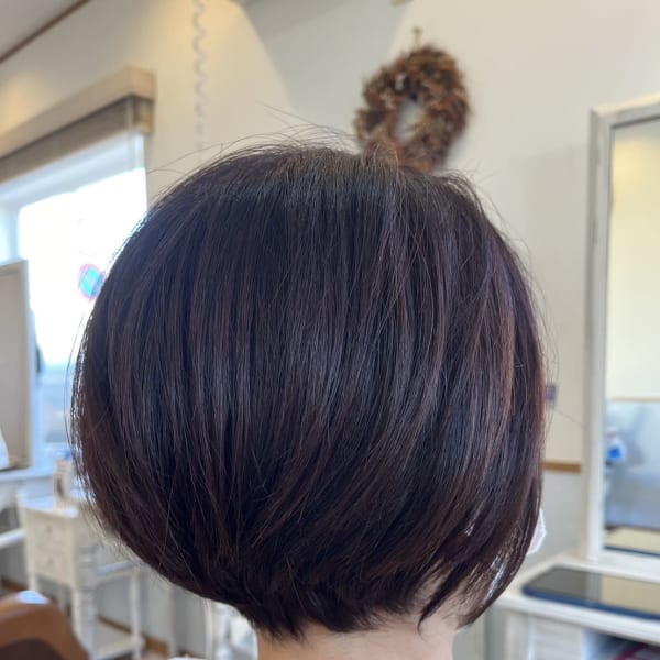ショートボブ