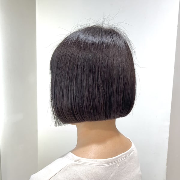 ピンクブラウン+ぱつっとボブ♪