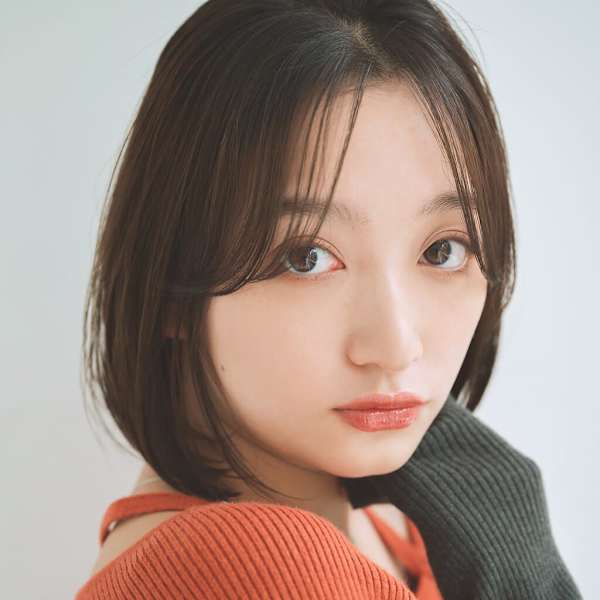 ナチュラルストレート内巻きロブ